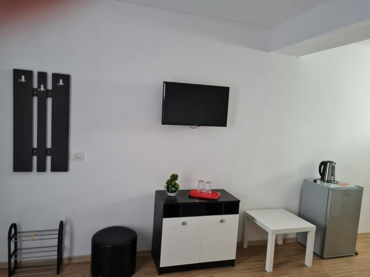 Ingrid Otel Mangalya Dış mekan fotoğraf